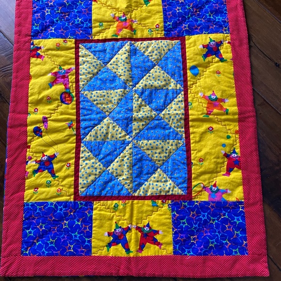 Gorgeous baby, doll quilt or wall hanging for the baby’s room. Handmade. - Picture 8 of 9
